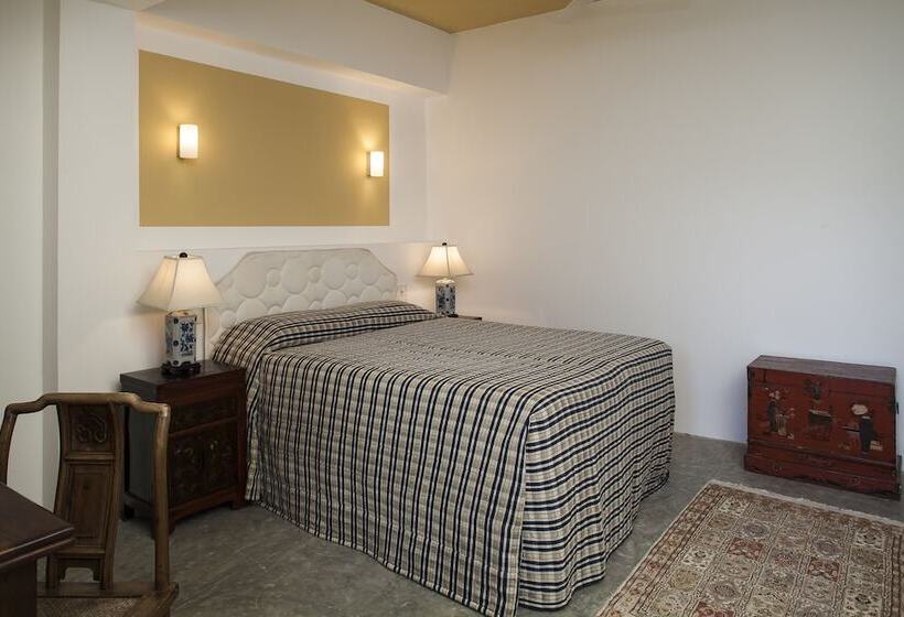 فندق The Albatross, Kandy