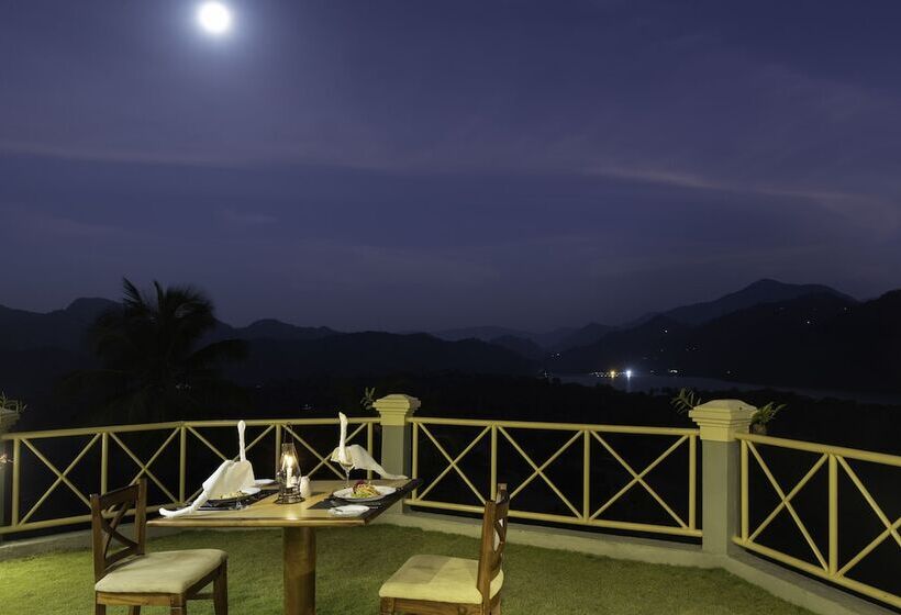 فندق The Albatross, Kandy