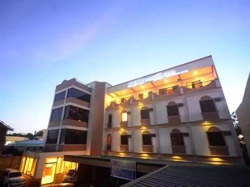 酒店 Aquari Travellers Inn