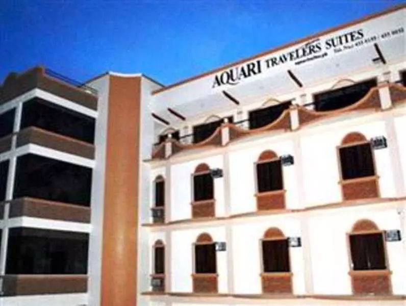 酒店 Aquari Travellers Inn