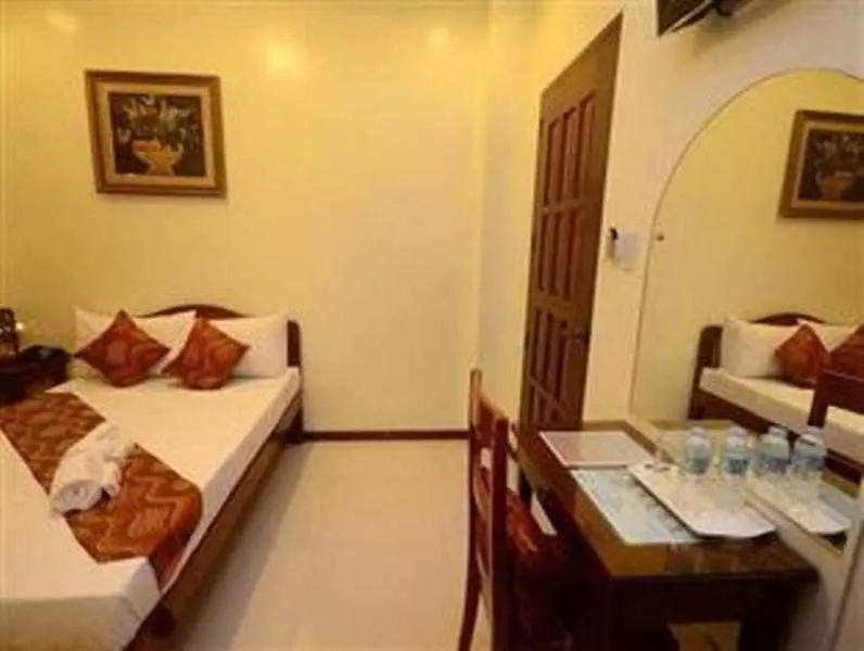 酒店 Aquari Travellers Inn