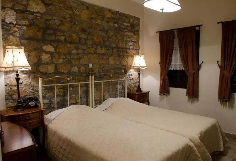 בית מלון כפרי Atrion Highland