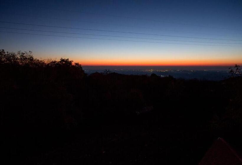 ホテル Atrion Highland