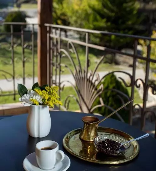 בית מלון כפרי Atrion Highland