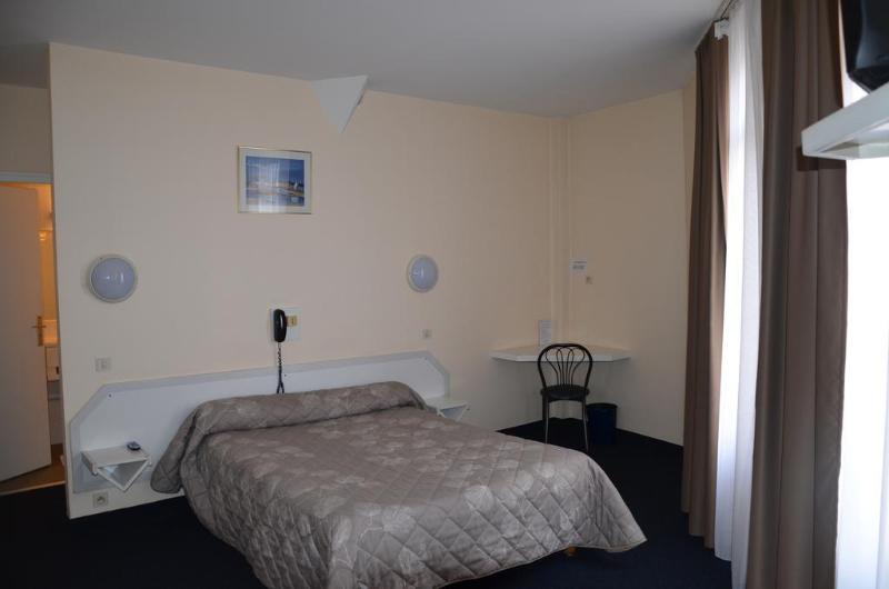 Отель Campanile Grenoble Centre Gare