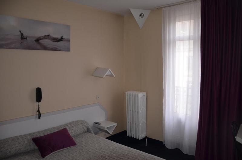 Отель Campanile Grenoble Centre Gare