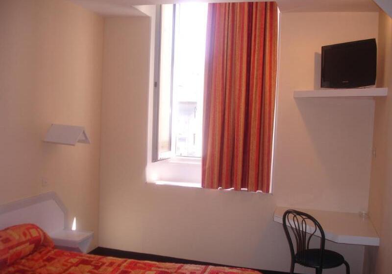 Отель Campanile Grenoble Centre Gare