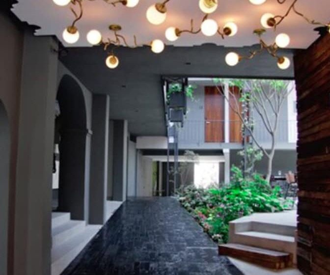 Flor De Mayo Boutique Hotel, Spa & Restaurant