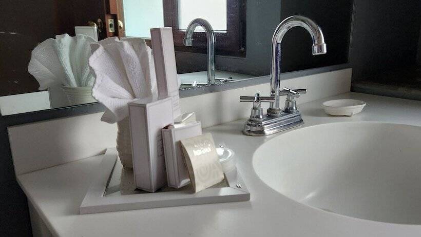 Flor De Mayo Boutique Hotel, Spa & Restaurant