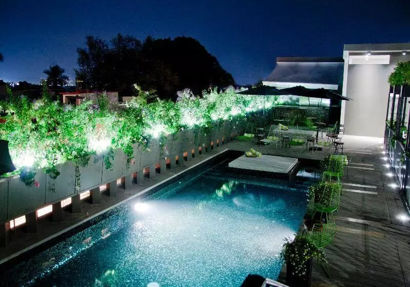 Flor De Mayo Boutique Hotel, Spa & Restaurant