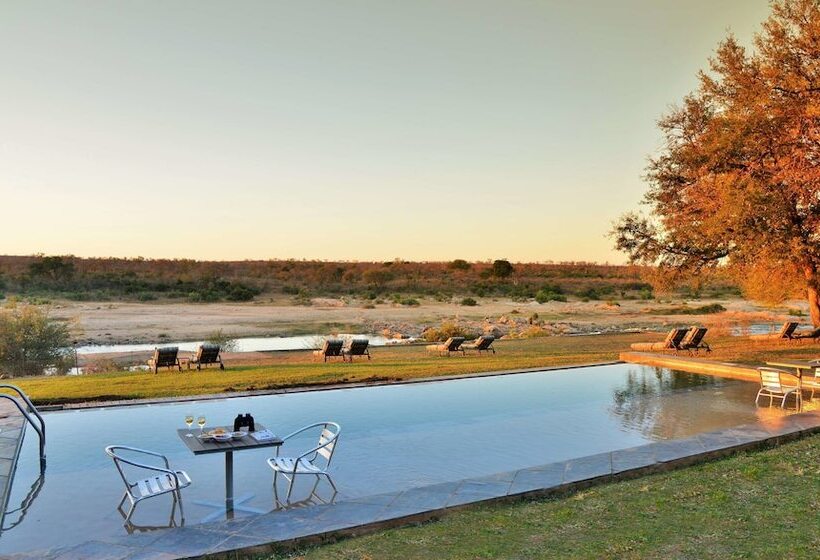 בית מלון כפרי Mjejane River Lodge