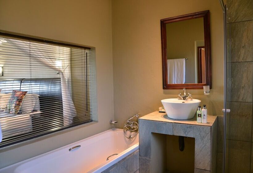 בית מלון כפרי Mjejane River Lodge