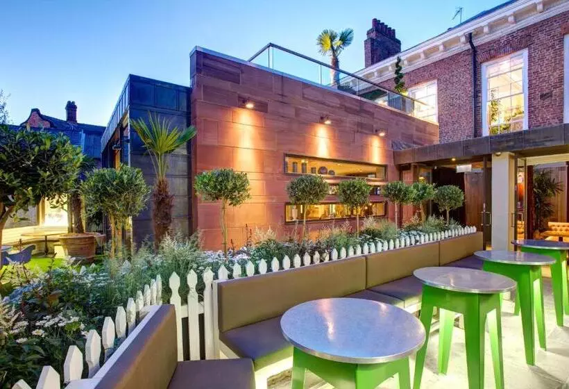 Oddfellows Chester Hotel & Apartments