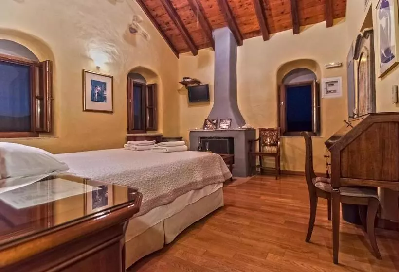 בית מלון כפרי Petropoulakis Tower