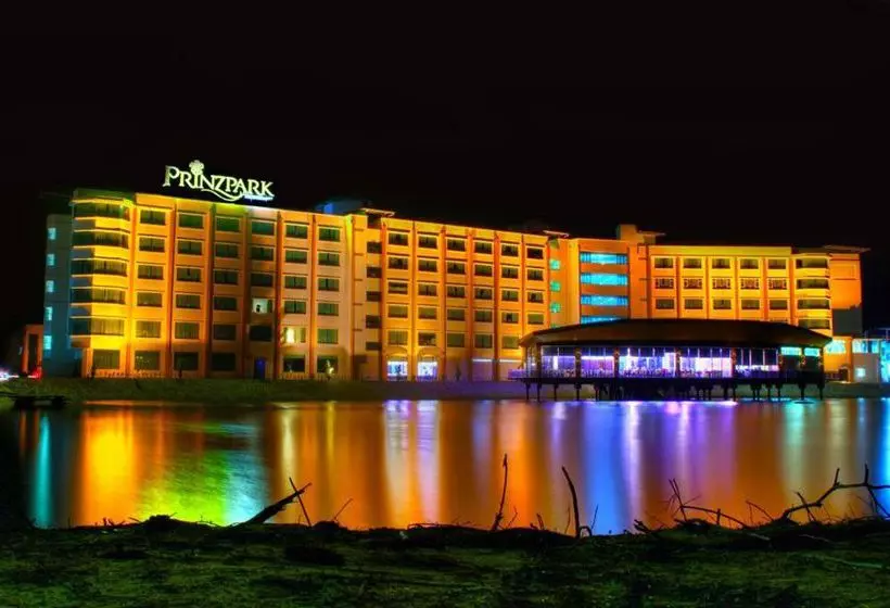 ホテル Prinzpark Resort Terengganu