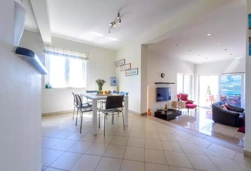 酒店 Red Coral Apartments