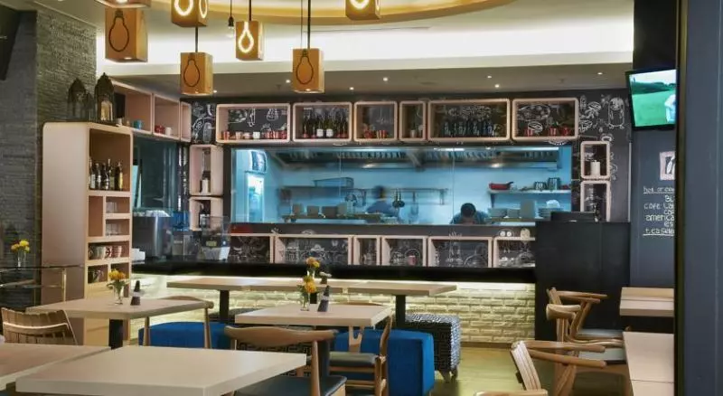 호텔 Regantris Surabaya