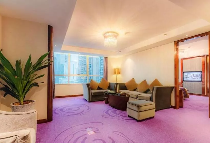 Sentosa Hotel Shenzhen Feicui Branch, Enjoy Tropical Swimming Pools And High Class Fitness Club