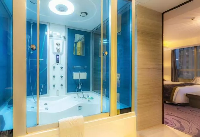 Sentosa Hotel Shenzhen Feicui Branch, Enjoy Tropical Swimming Pools And High Class Fitness Club