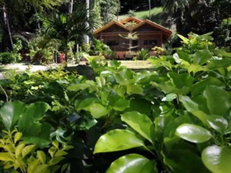 هتل Tiki Beach Resort