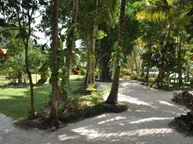 هتل Tiki Beach Resort