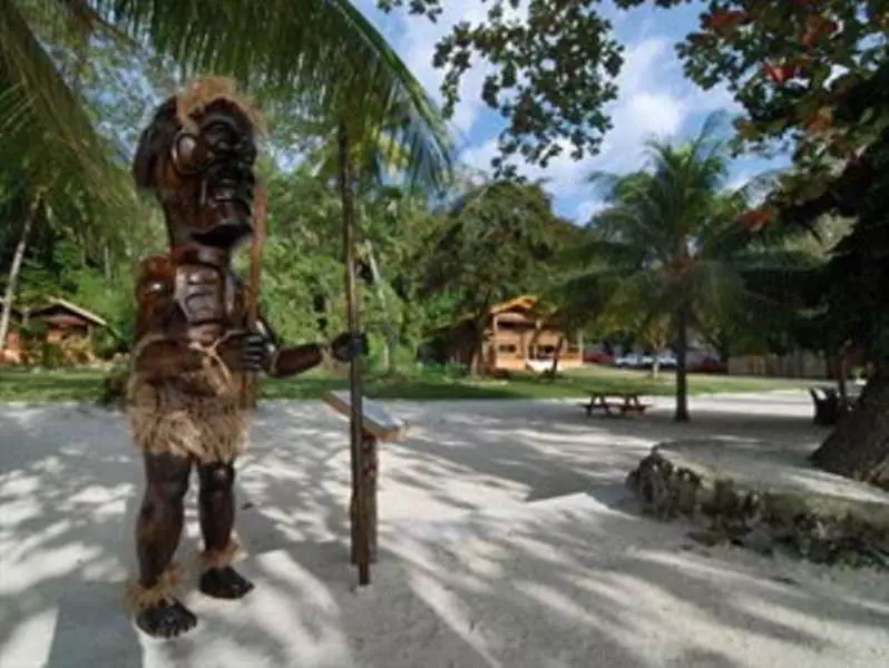 هتل Tiki Beach Resort