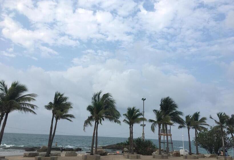 호텔 The Oriental Tropical Beach At Vip Resort