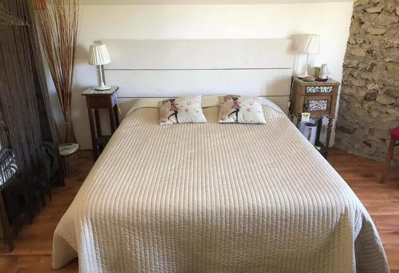 مبيت وإفطار Chambres D Hôtes La Vallée Des Vignes