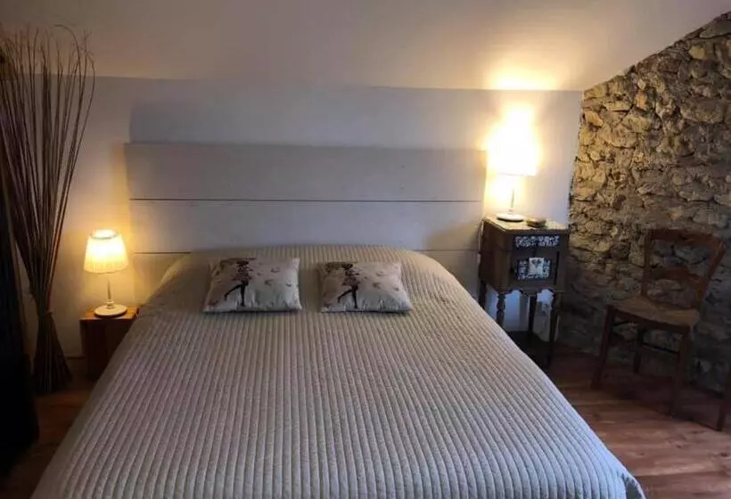 مبيت وإفطار Chambres D Hôtes La Vallée Des Vignes