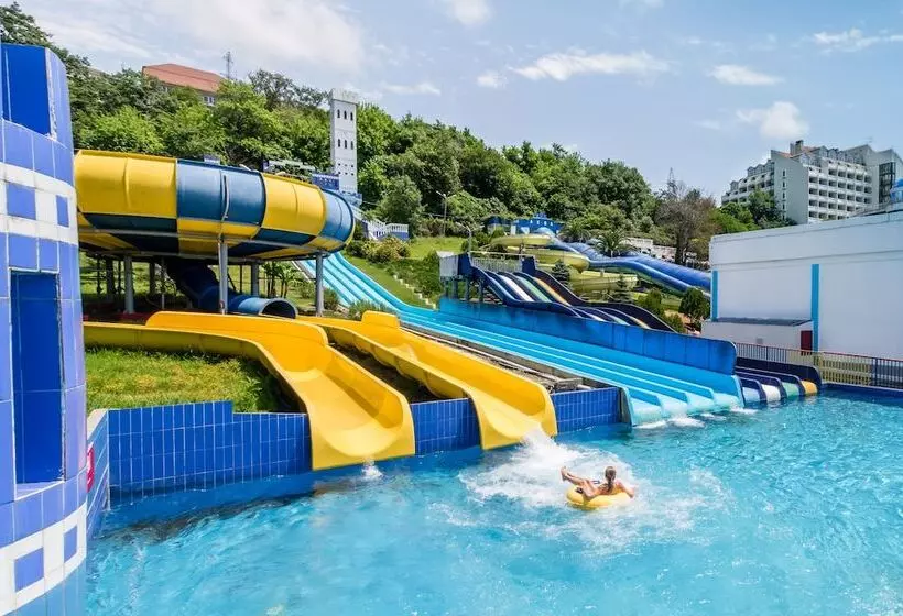 בית מלון כפרי Akvaloo