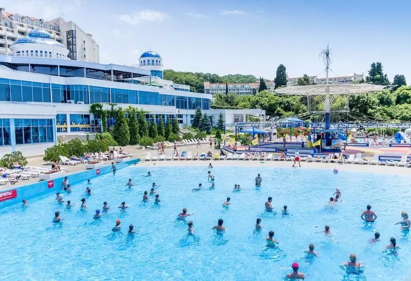 בית מלון כפרי Akvaloo