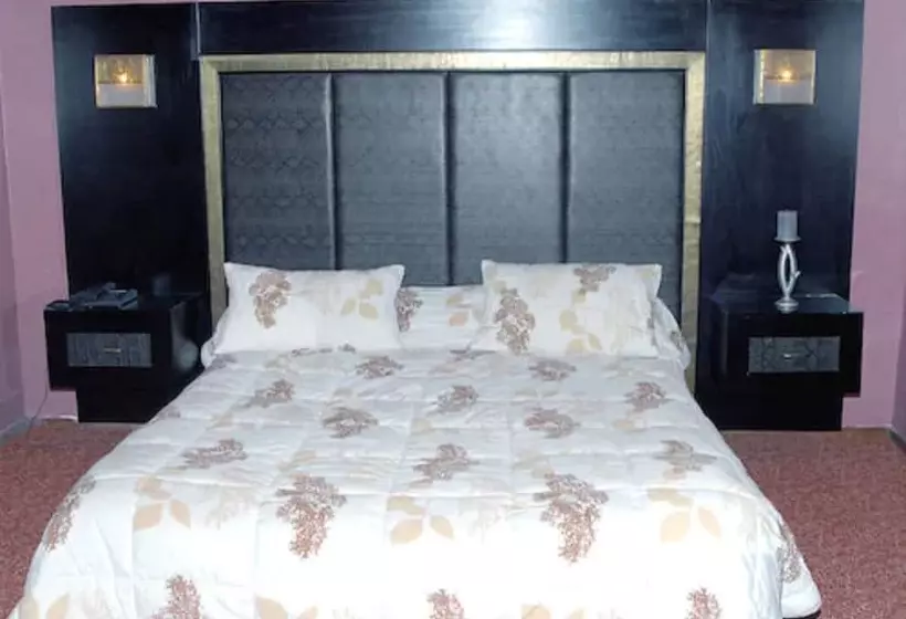 Отель Continental Khénifra