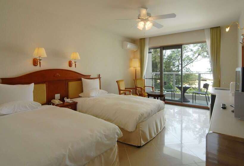 هتل Best Western Okinawa Onna Beach