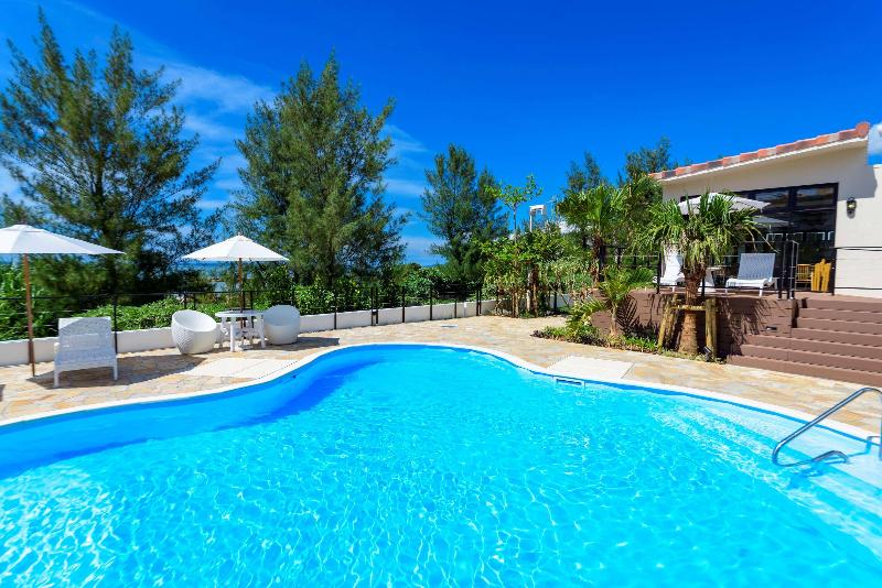 هتل Best Western Okinawa Onna Beach