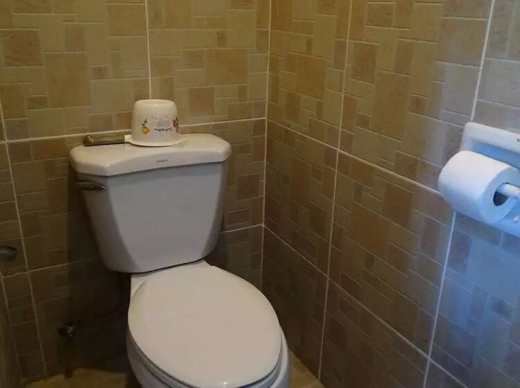 호텔 Chiisai Natsu Resort Panglao