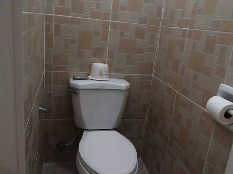 호텔 Chiisai Natsu Resort Panglao