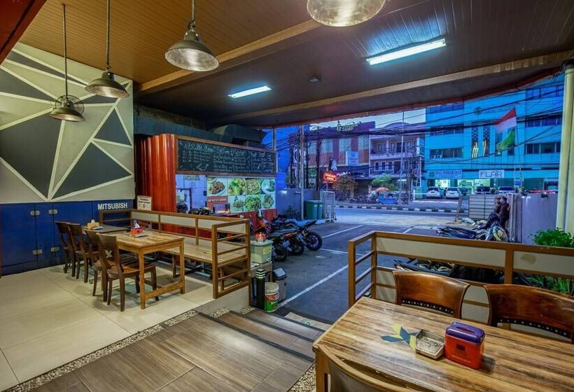 Отель City Icon Residence