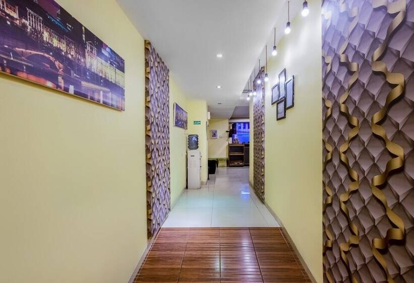 Отель City Icon Residence