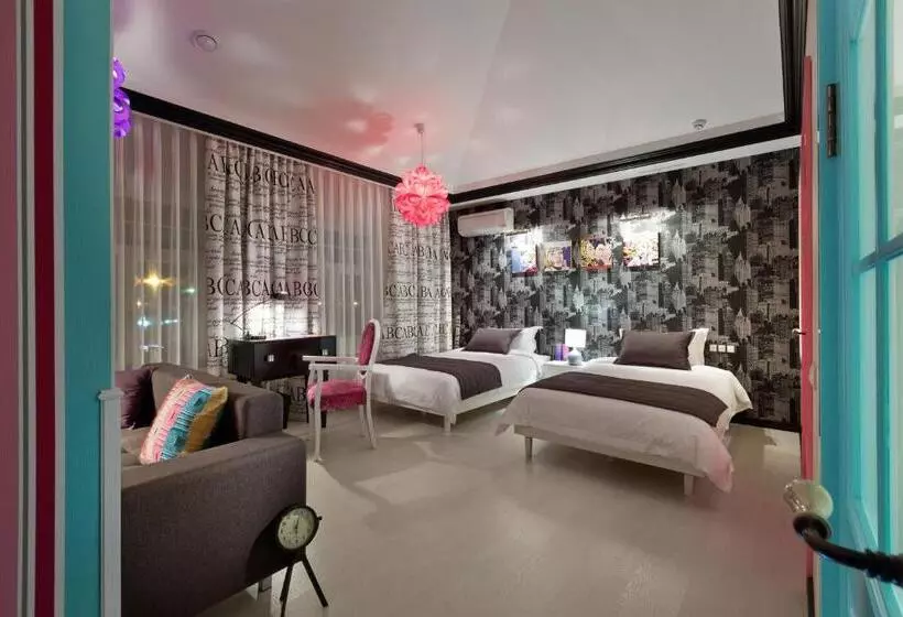 Hotelli De Gaulle Boutique