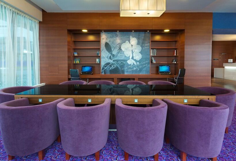 酒店 Hampton By Hilton Gdansk Airport