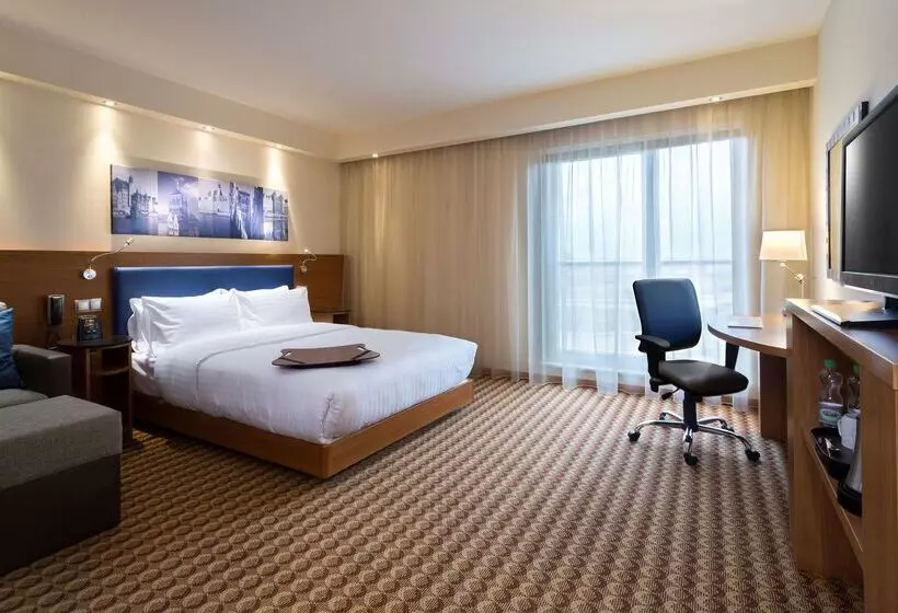 בית מלון כפרי Hampton By Hilton Gdansk Airport