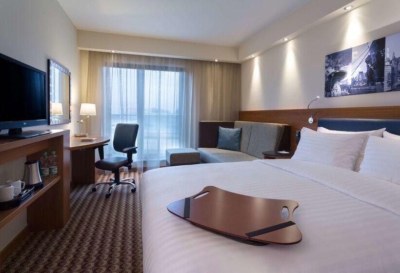 酒店 Hampton By Hilton Gdansk Airport