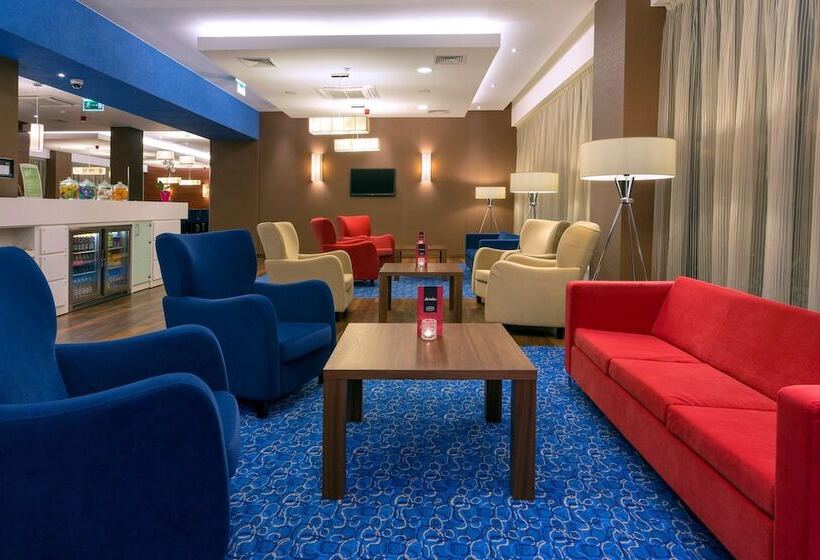 酒店 Hampton By Hilton Gdansk Airport