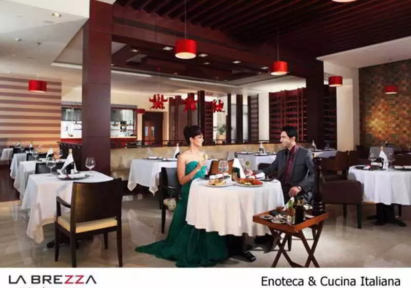 Hotel Jaypee Greens Golf And Spa Resort