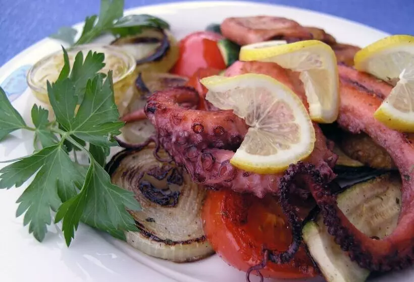 هتل Krek Superior