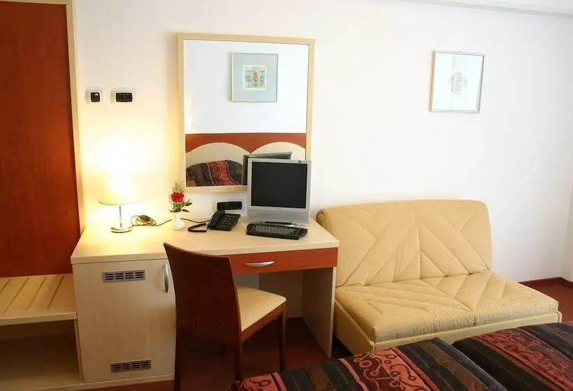 هتل Krek Superior