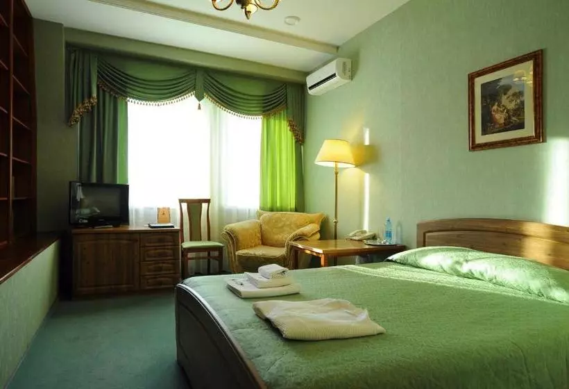 Отель Lermontov