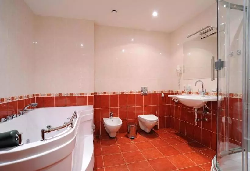 Отель Lermontov