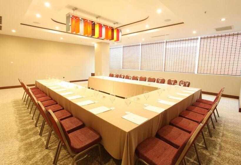 Nevali Hotel & Convention Center