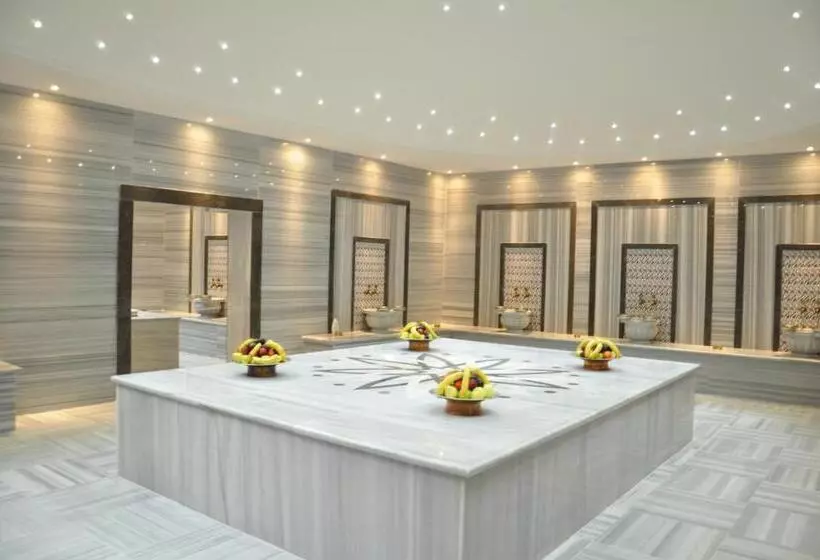 Nevali Hotel & Convention Center